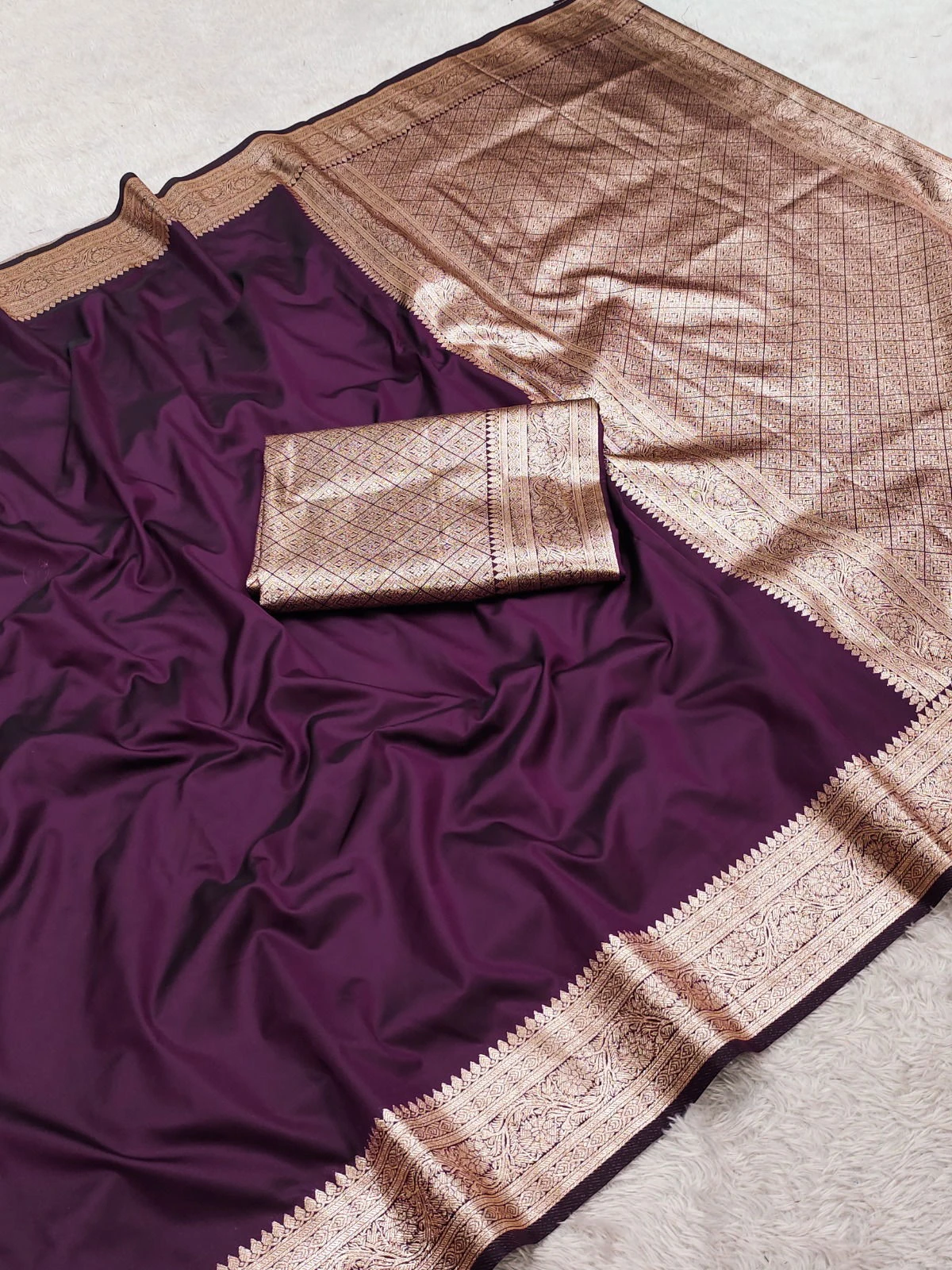 Mb 3322 Premium Banarasi Gala Silk Zari Weaving Sarees