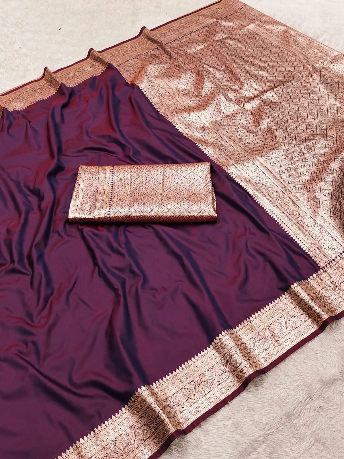 Mb 3322 Premium Banarasi Gala Silk Zari Weaving Sarees