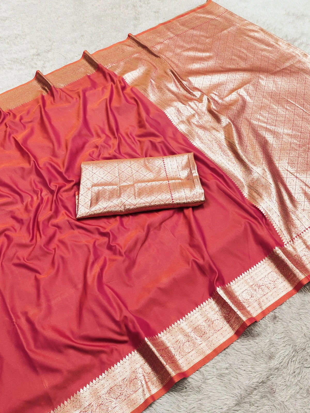 Mb 3322 Premium Banarasi Gala Silk Zari Weaving Sarees