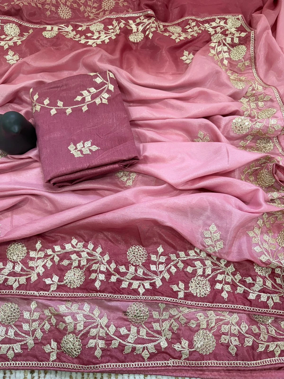 Vt 843 T Padding Chinon Silk Zari Thread Party Wear Saree Collection